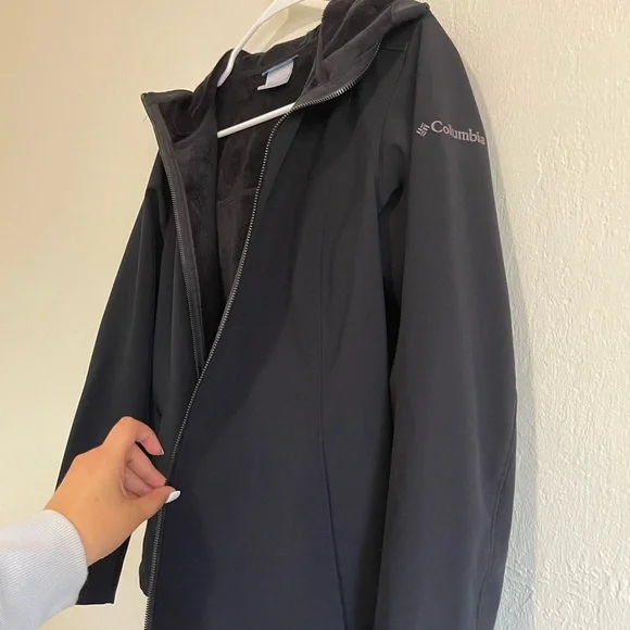 Black Columbia jacket - Picture 3 of 6